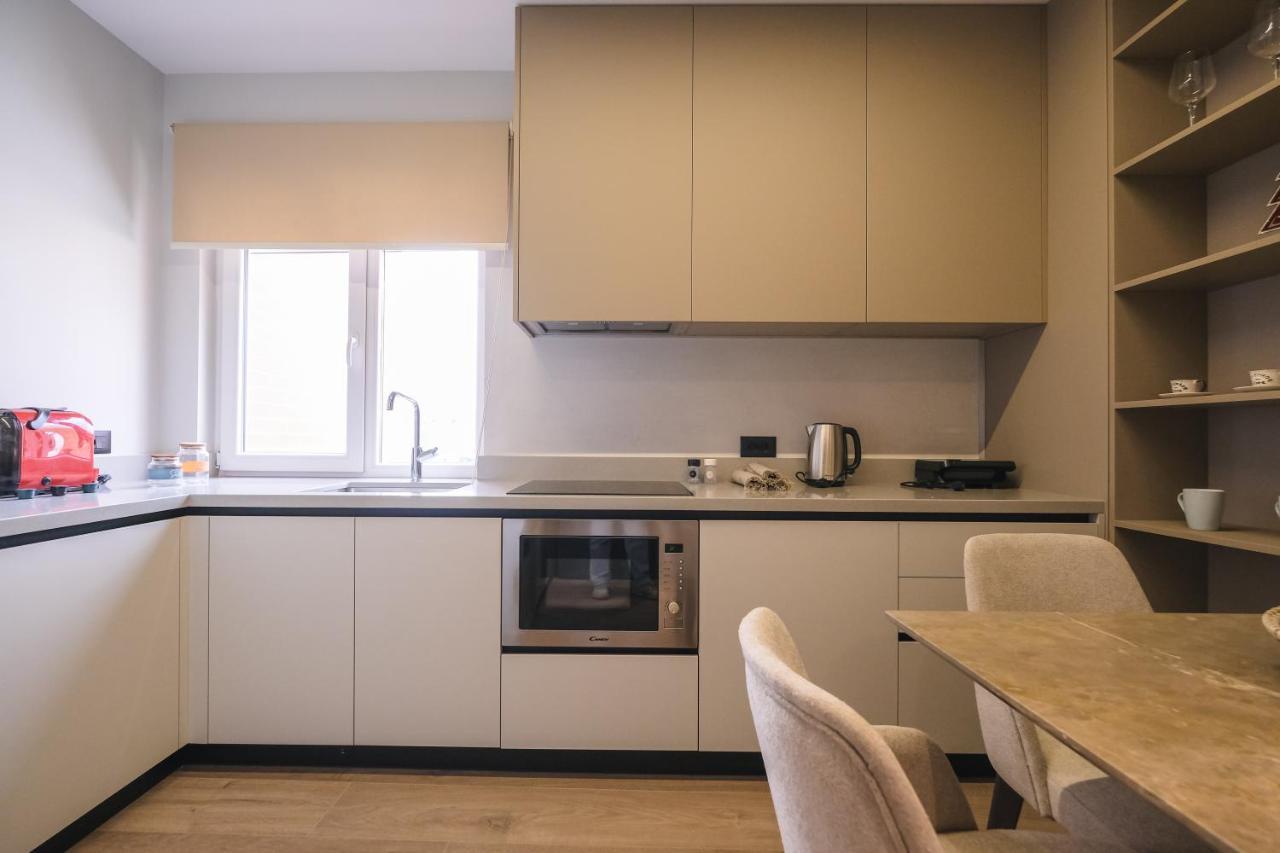 Two Steps Apartments Tirana Kültér fotó