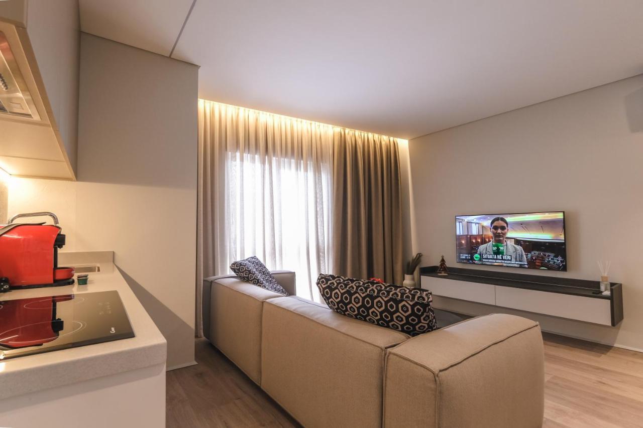 Two Steps Apartments Tirana Kültér fotó